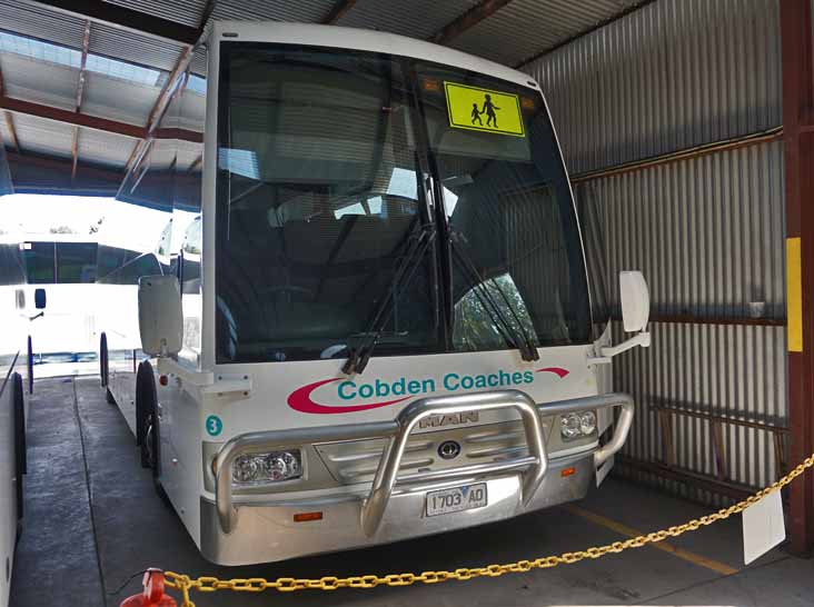 Cobden Coaches MAN 18.290 Coach Design 3